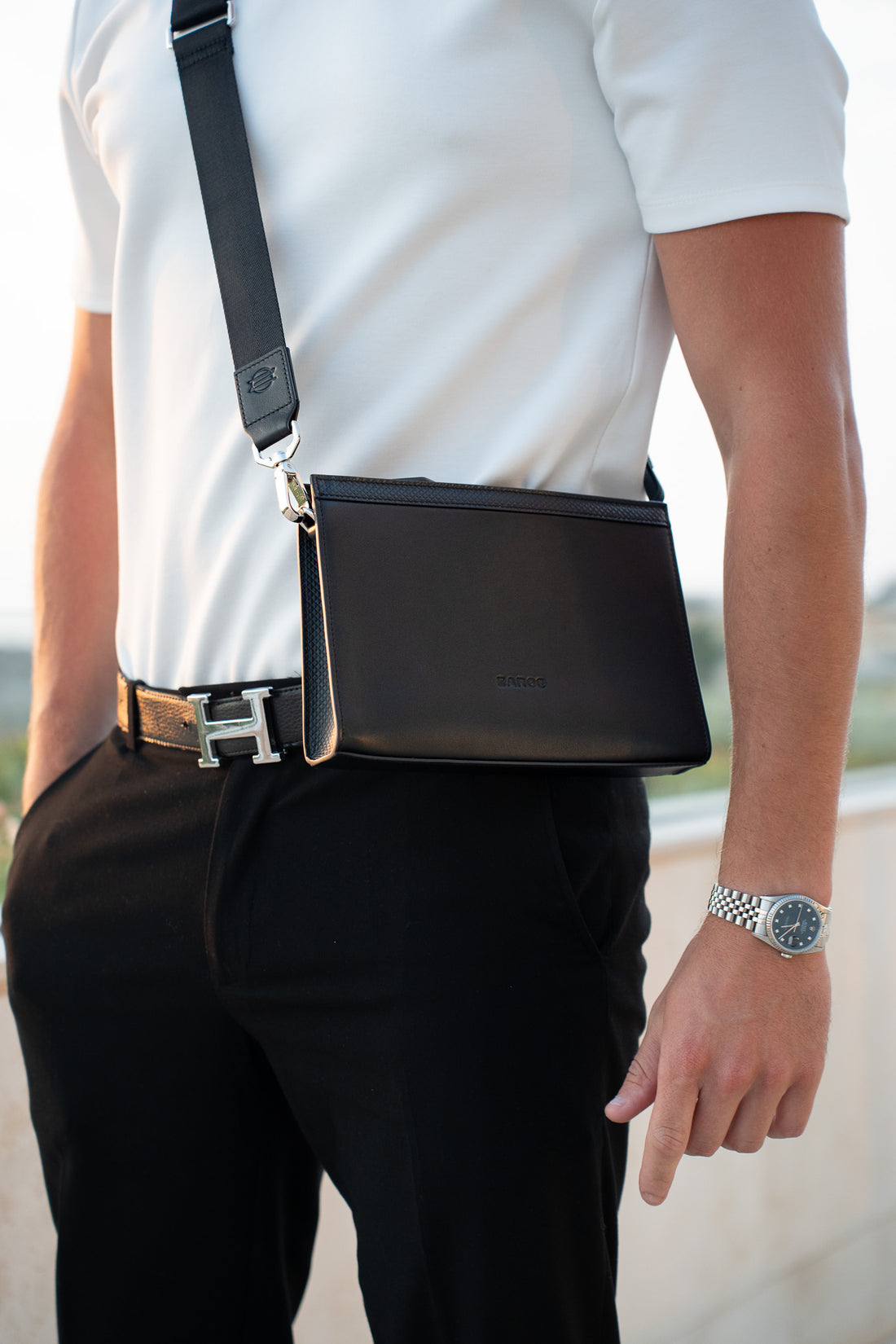 Made to move with you — Momentum Sling