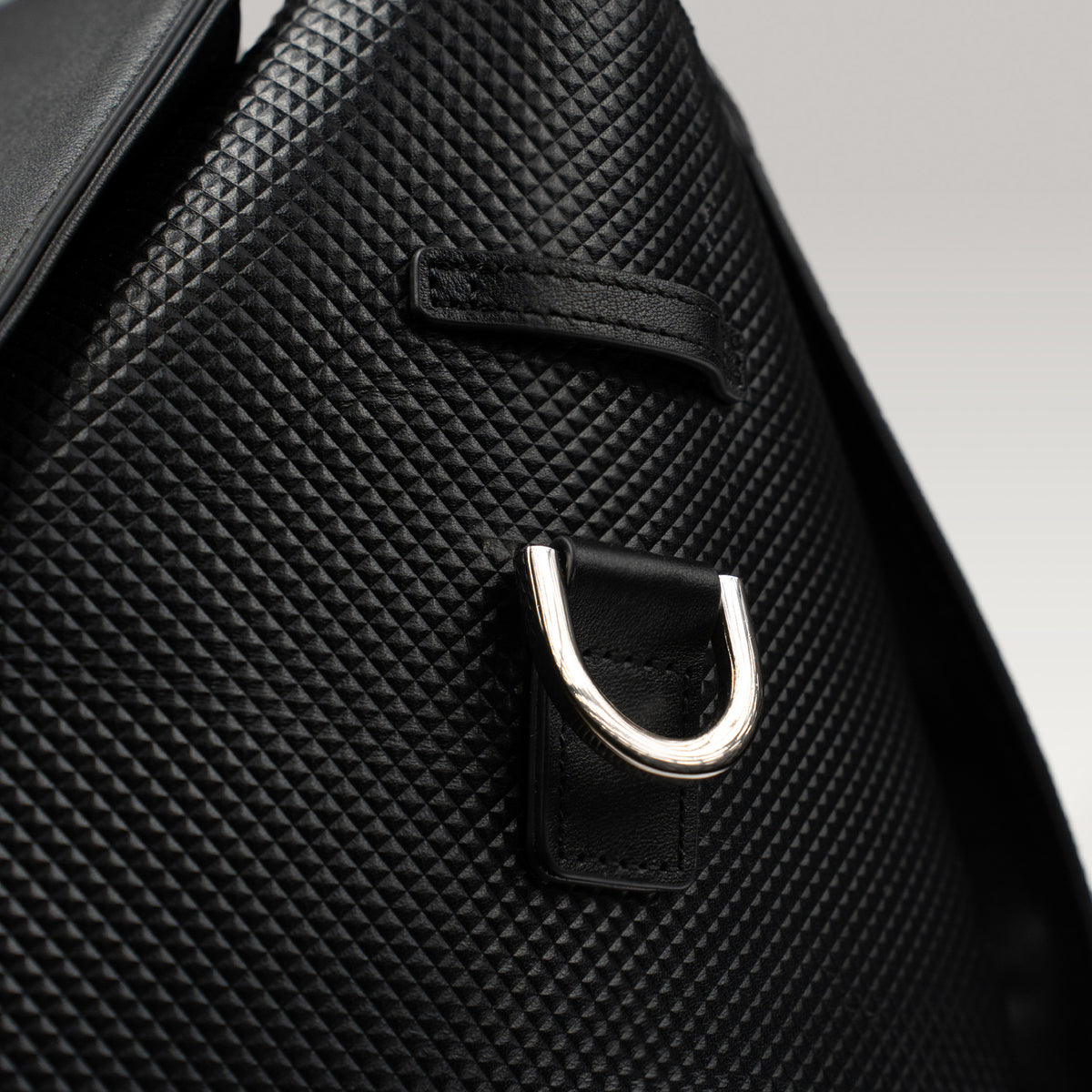 [Colour:Obsidian Black]
